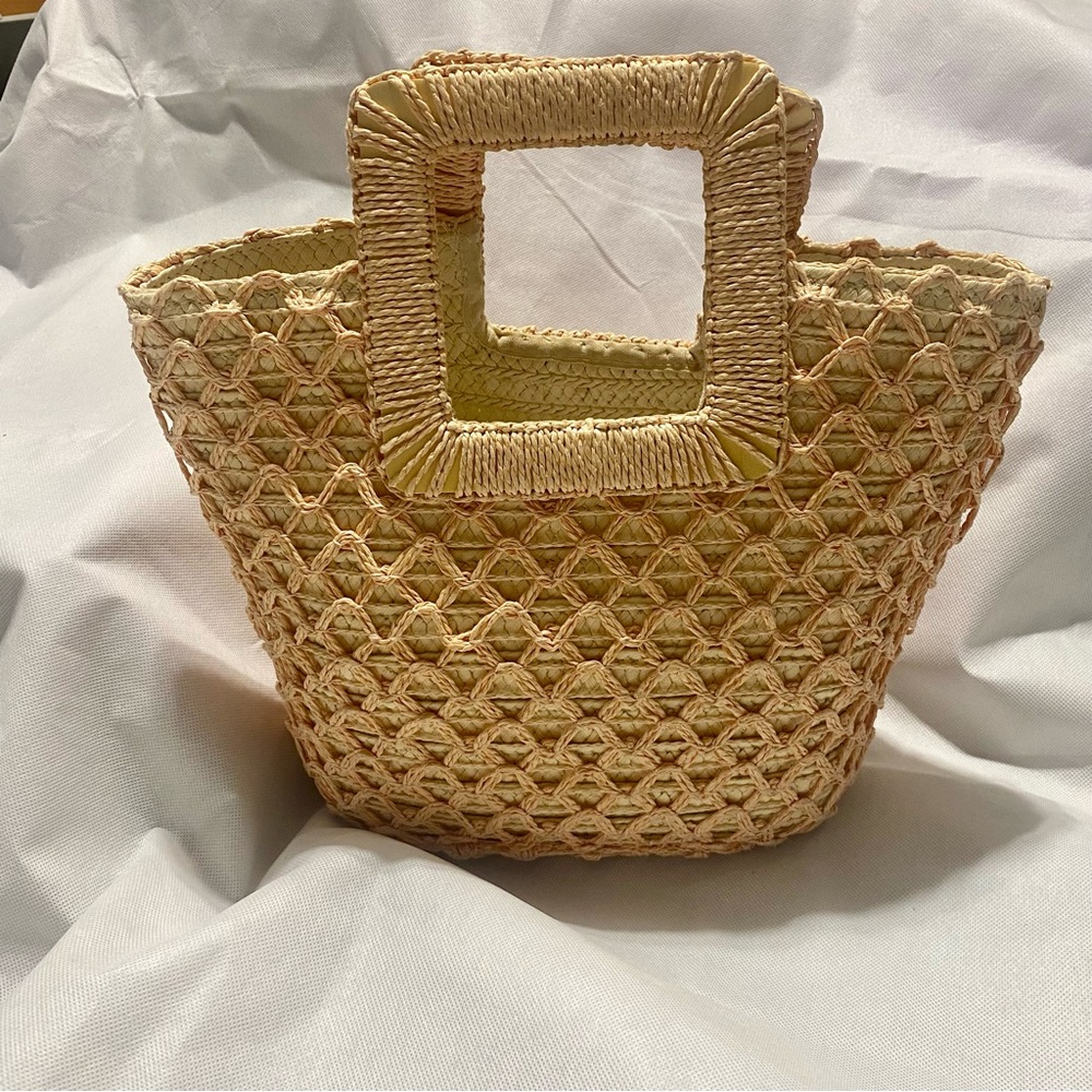 Woven Tan Straw Handbag